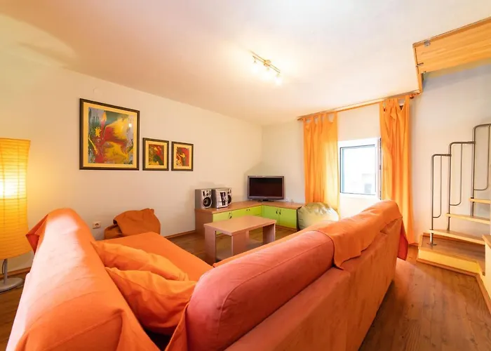 Providenca Villa Kastela