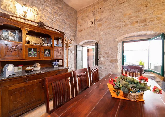 Villa Providenca Kastela